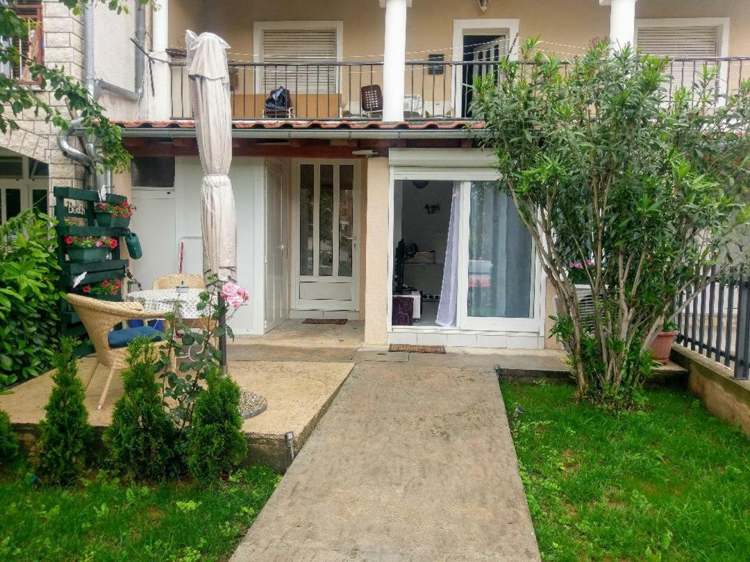 Lovely Apartment With Garden And Terrace Риека Экстерьер фото